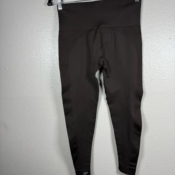 SET Active Dark Brown High-Waist Leggings & V-Neck Sports Bra Set SZ:XL - Image 4