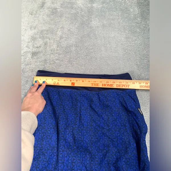 Patagonia Blue Patterned skort medium - Image 9