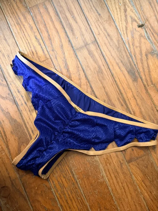 Beach Bunny Blue Bikini Bottom nwot - Image 2