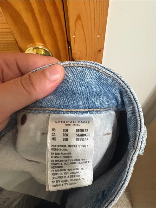 American Eagle Stretch Distressed Mom Jeans Size 000 - Image 8