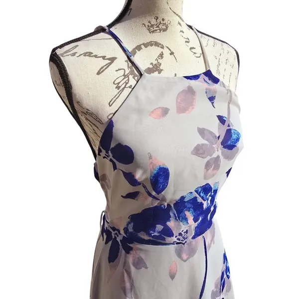 Lulus All I Need Floral Print Lace-Up Maxi‎ Dress in Grey Small - Image 7