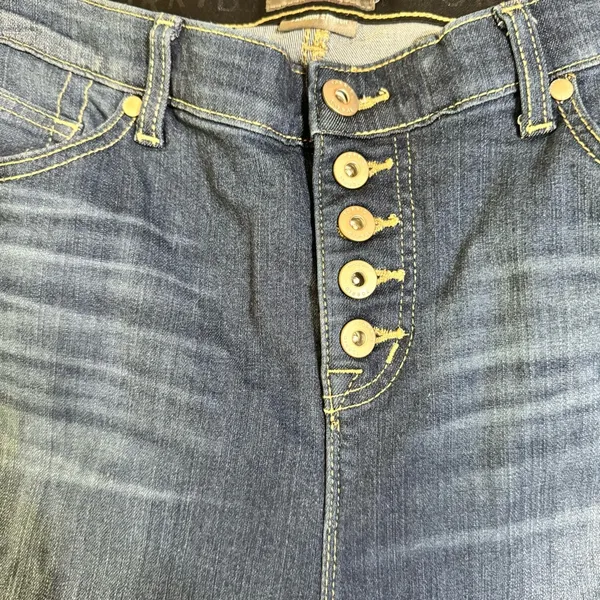 Torrid Women’s Bombshell Skinny Button Fly Jeans - Image 3