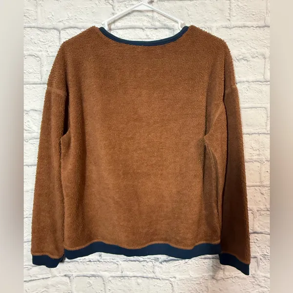 Patagonia Women's Shearling Crew in the "Beer Bottle Brown, Medium - Image 2