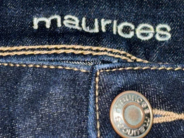 Maurices Jeans Women's Size 12 Regular Dark Wash Skinny Taper Leg Embroidered - Image 7