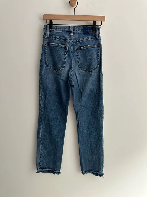 Abercrombie Ultra High Rise Ankle Straight Jean - Image 9