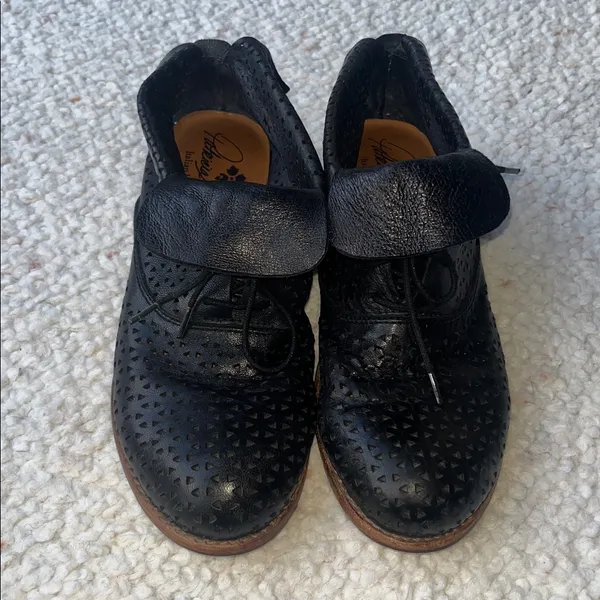 Patricia Nash Sabrina Perforated‎ Ankle Boot Italian Leather Black 7.5 - Image 2
