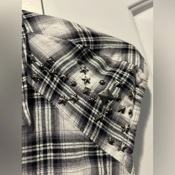 Guess Short Sleeve Snap Button Down Plaid Shirt - Image 6