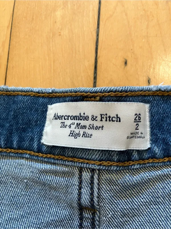 Abercrombie & Fitch 4” Mom Short High Rise Denim - Image 2
