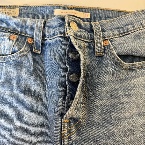 Levi's Premium Wedgie Straight Leg Jeans Womens‎ Blue Denim 26x27 Button Fly - Image 11