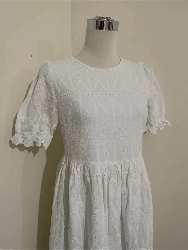Classic White Eyelet Midi Dress with Puff Sleeves - Image 2