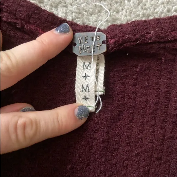 We‎ the free oversized waffle knit sweater medium maroon - Image 2