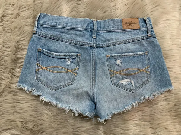 Abercrombie & Fitch Womens Distressed Shorts Size:25/0 - Image 2