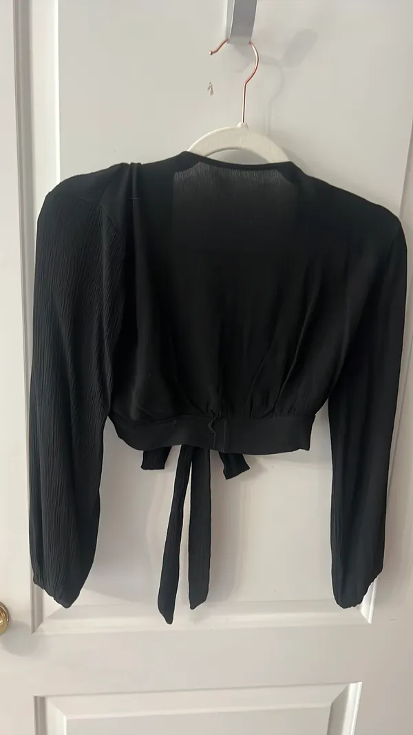 Black tie crop top - Image 2