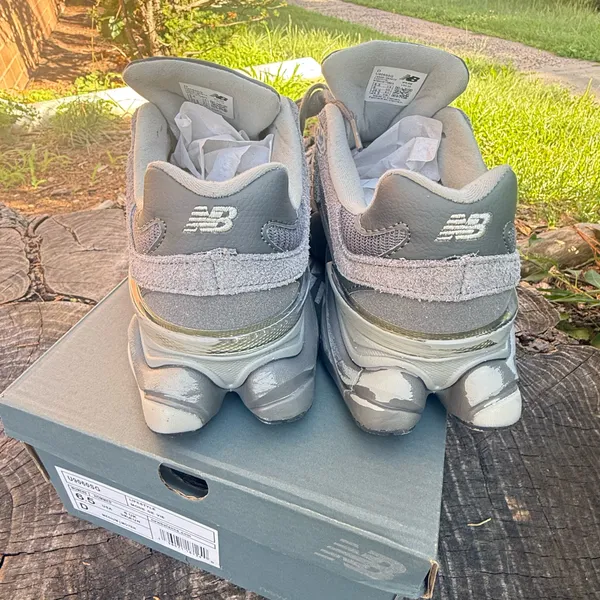 New model new balance 9060 aged version women sneakers shoes size 6.5 - Image 3