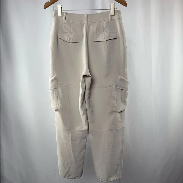 Aritzia Wilfred Cargo Drawstring Hem Trouser Pants in Cream Size‎ 4 - Image 2