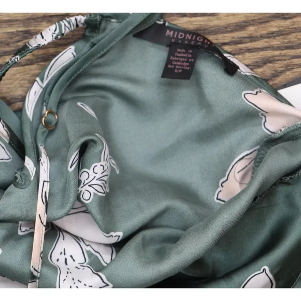 NWT Midnight Bakery Womens Fiji Ruffled Open-Back Chemise FIJ110 Green S - Image 5