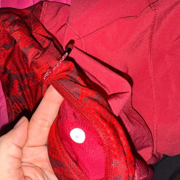 Lululemon Women's Pink‎ Skirt - Image 3