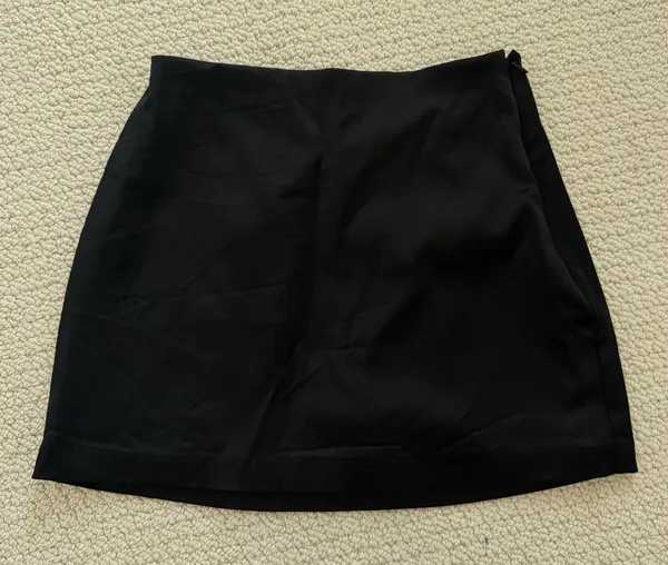 Abercrombie Scarlett black satin mini skort - Image 4