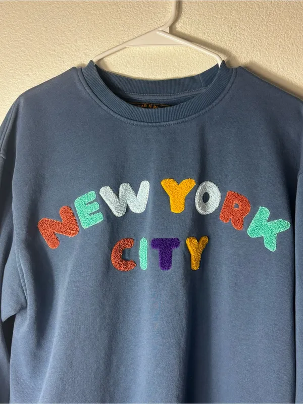New York City Chenille Letter Crewneck Sweatshirt Blue XL - Image 3