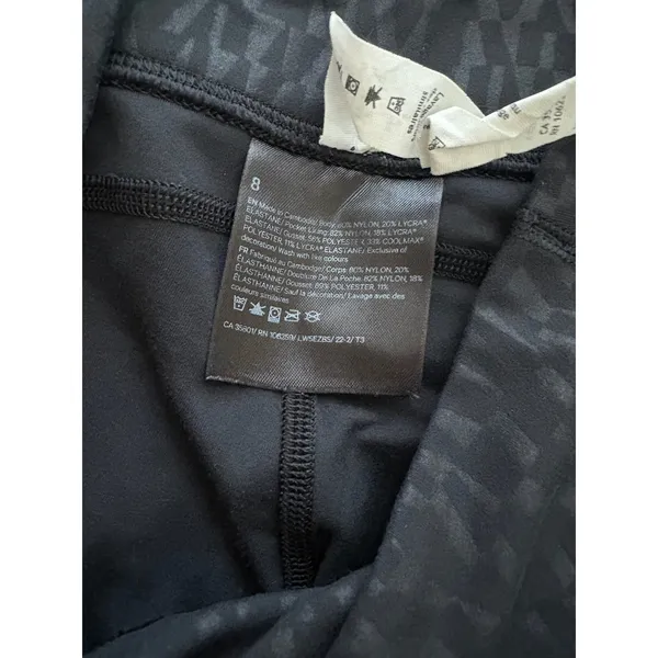 Lululemon Groove Super-High-Rise Flared Pant Segment Emboss Black Size 8 - Image 4