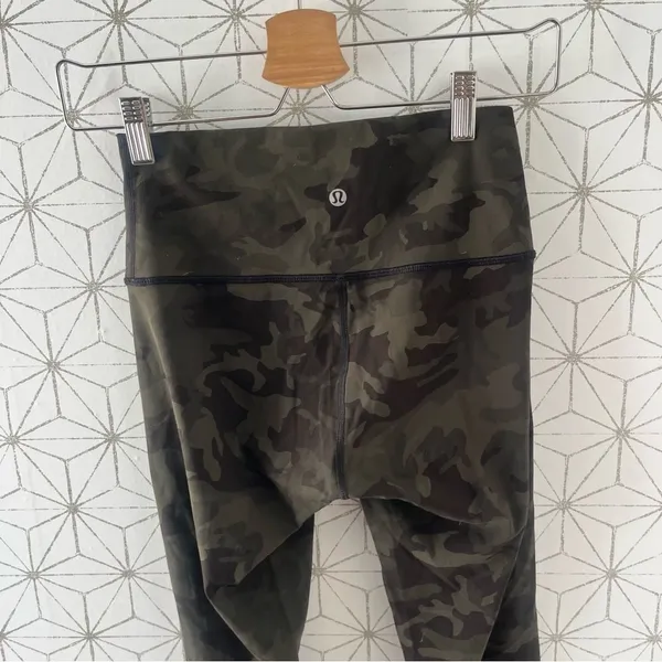 Lululemon Wunder Under High-Rise Tight 28" Luxtreme Incognito Camo Green - Image 2