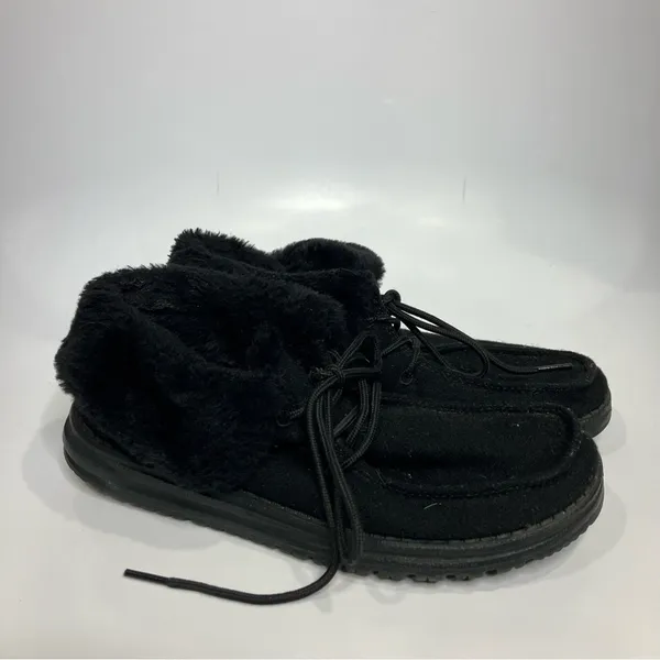 Hey Dude‎ Britt all black faux fur lace up fold over shoes women’s size 7 - Image 3