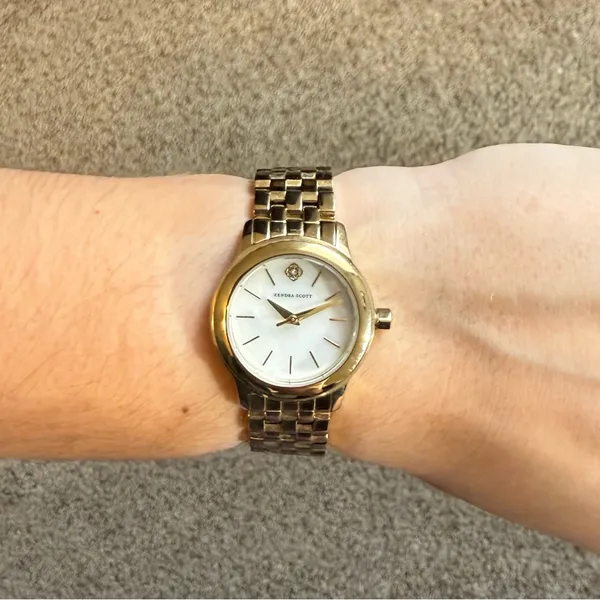 Kendra Scott Alex Gold Tone Stainless Steel 28mm Watch in Ivory Mother of Pearl. - Image 2