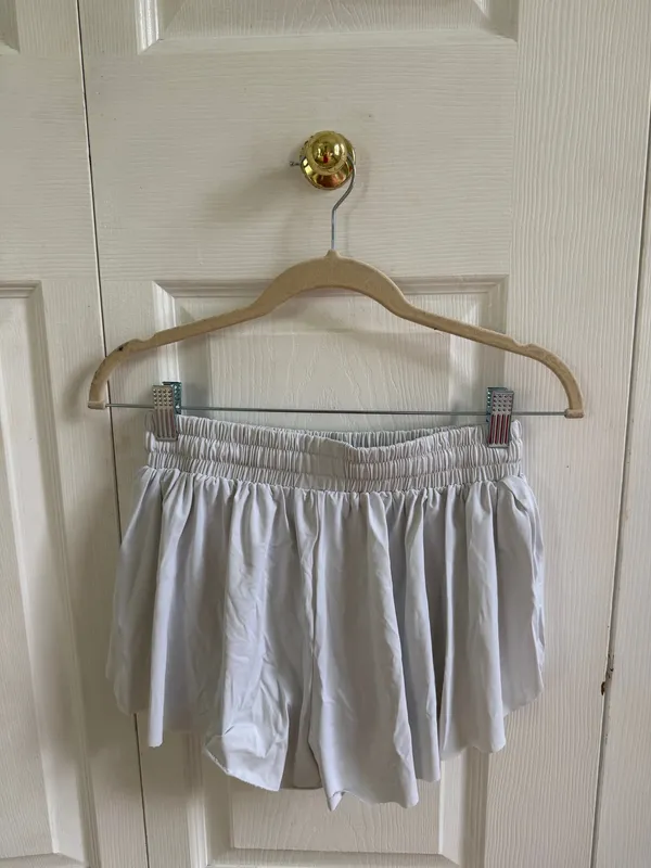 Amazon Flowy Shorts White - Image 2