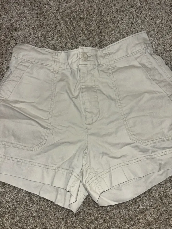 Old Navy Shorts - Image 2