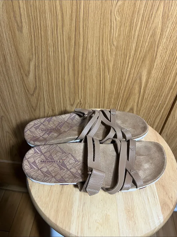 Merrell Women’s Brown Strappy Leather Slide Sandals - Image 4