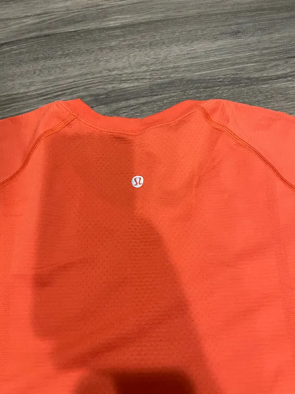 Lululemon Swiftly Tech Short Sleeve - Image 3