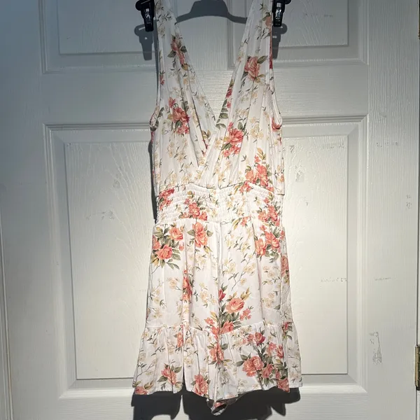 American Eagle Outfitters Floral V-Neck Jumpsuit Romper - Image 4