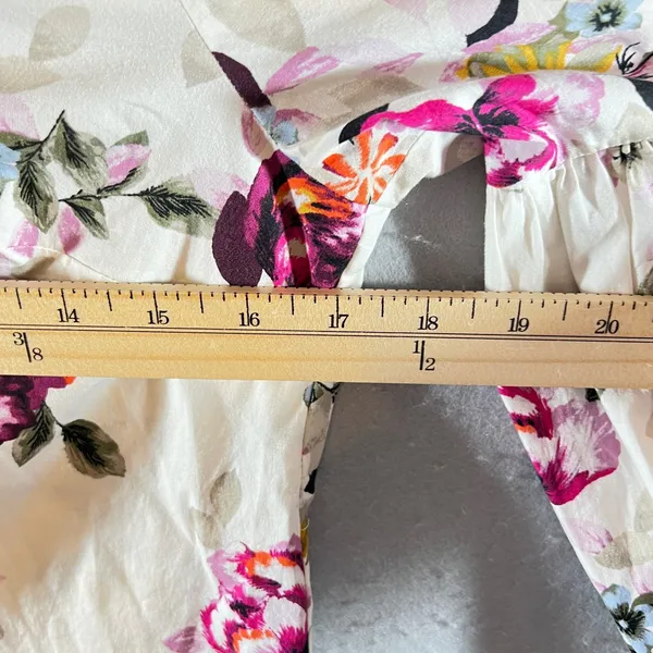 1210 | White House Black Market‎ Floral Puff Sleeve V-Neck Blouse Ivory Women 0 - Image 3