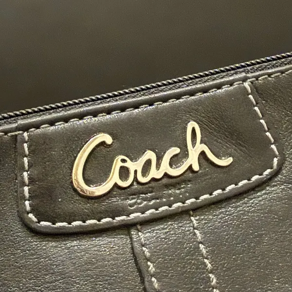 COACH Black Leather Contrast Stitching Wristlet Wallet - Image 3