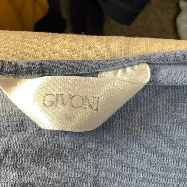 GIVING Blue Size M - Image 5