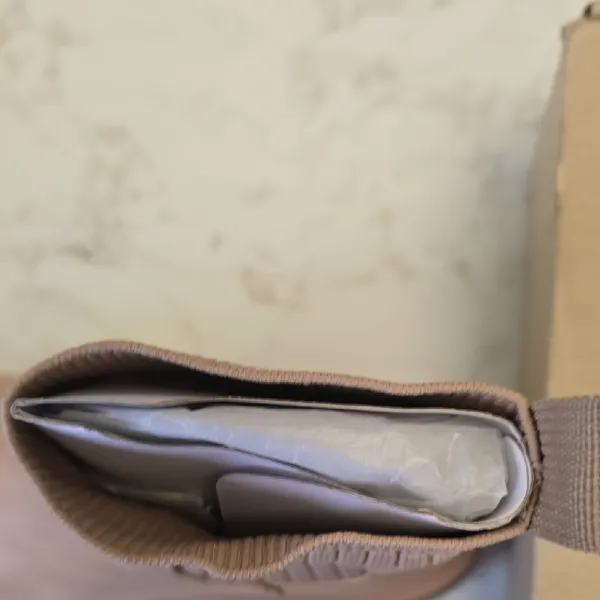 Stylish Tan Ankle Boots Size 7 - Image 4