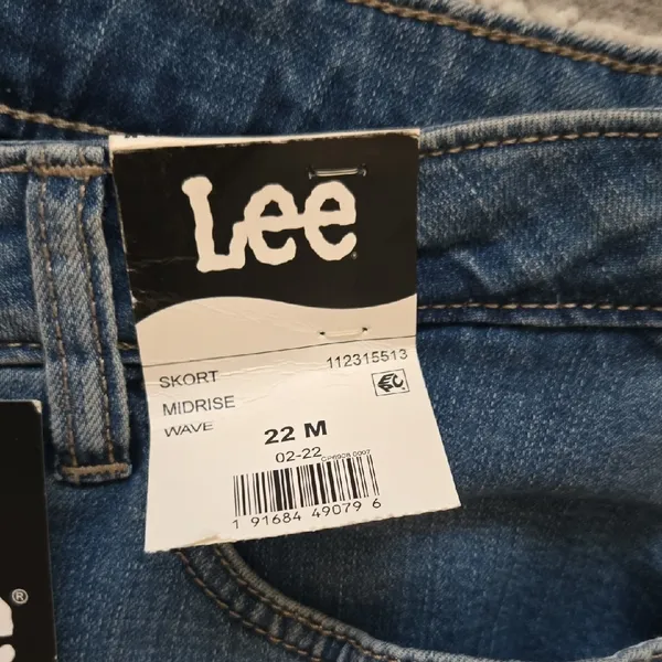 Lee Blue Pencil Mini Skirt for a Night Out - Image 4