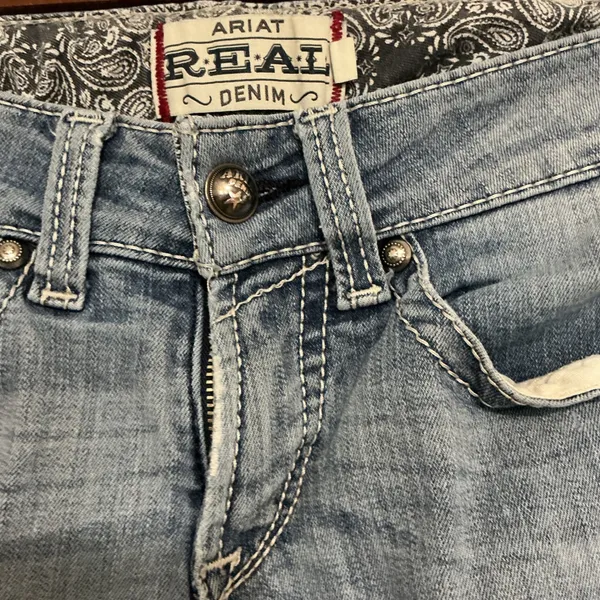Ariat REAL Denim Womens Size 26S Light Wash Distressed Skinny‎ Jeans - Image 3