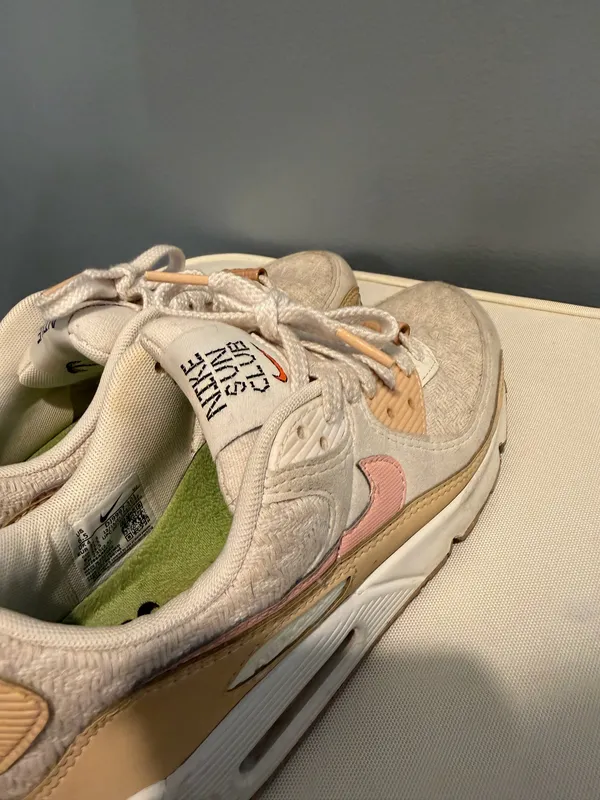 Nike Air Max Women’s Sneakers - Image 3