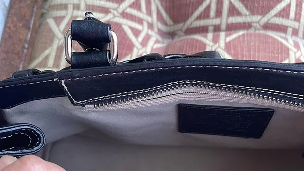 EUC Coach Authentic Hampton braided trim tassel satchel leather shoulder bag - Image 7