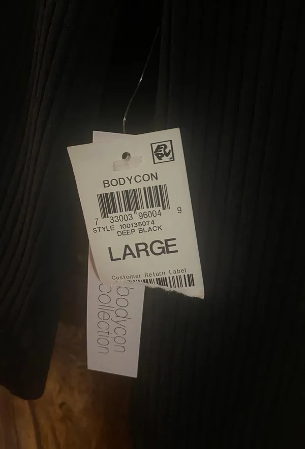 Bar III NWT body-con long sleeve blouse black size large l5 length x 14 w - Image 4