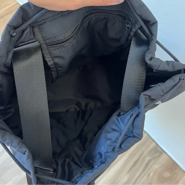 Beyond Yoga Black Convertible Shoulder Tote Backpack Gym Bag - Image 9