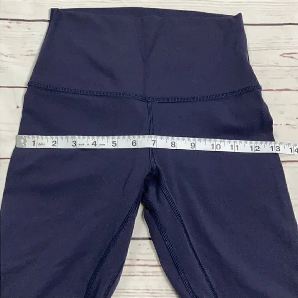 Lululemon Navy Blue Crop Leggings - Image 7