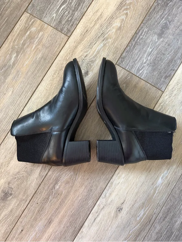 Cato Black Women's Leather Block Heel Ankle Boots - Image 2