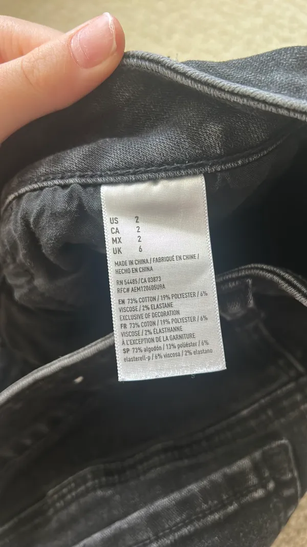 American Eagle Jean Shorts - Image 5