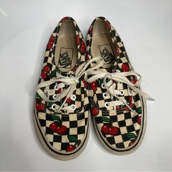 Vans cherry checkered sneakers‎ unisex sizing - Image 3