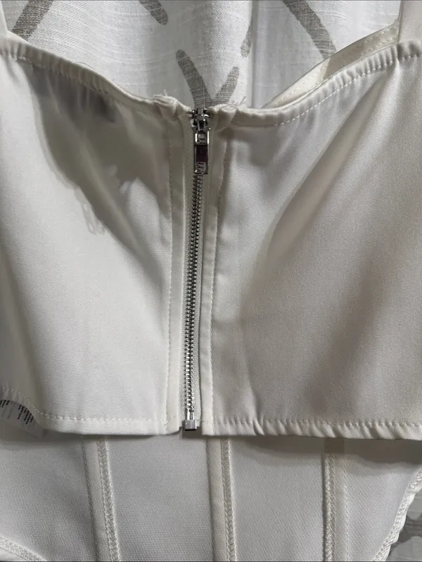 PrettyLittleThing Shape White Woven Corset Crop Top - Image 7
