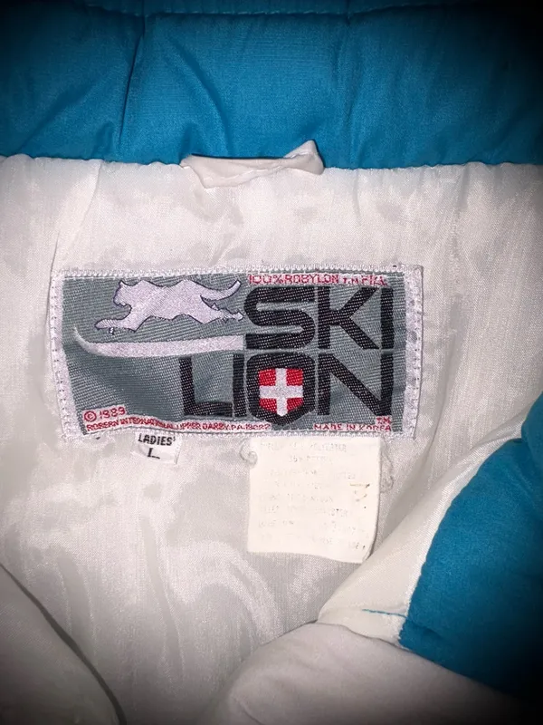 Women’s Vintage Ski Jacket Medium/Large Ski Lion White - Image 3