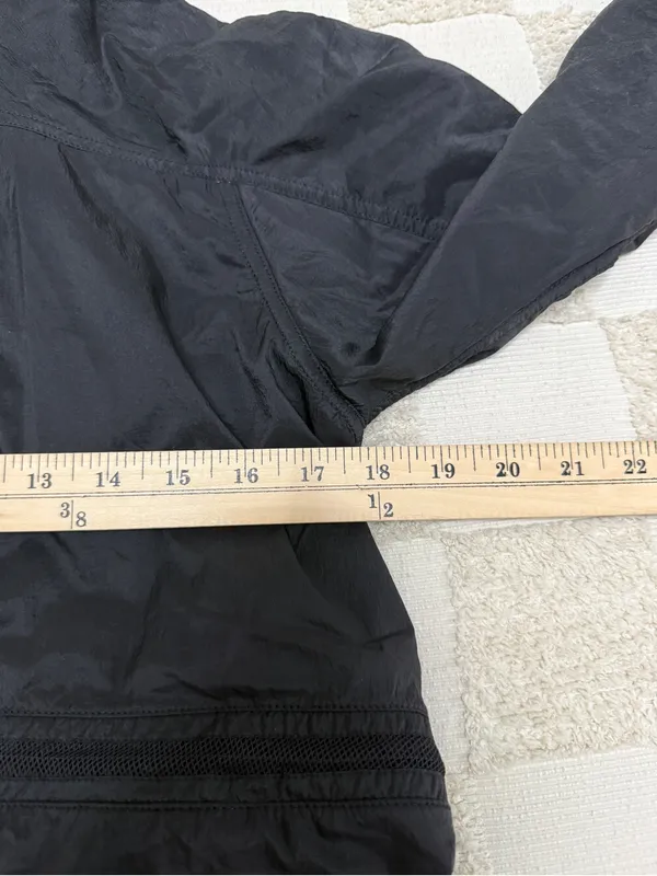 Lululemon In The‎ Clear Jacket
Black size 4 - Image 2