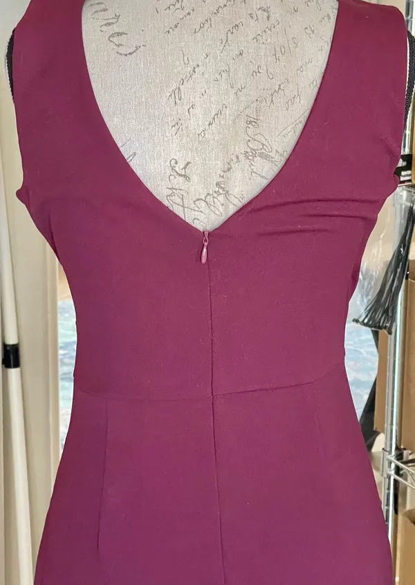 Burgundy Dress Gown Sz Medium Formal Wedding Guest Prom - Image 6